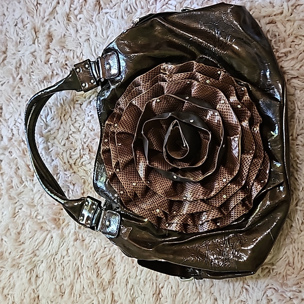 M.C. Flower Purse